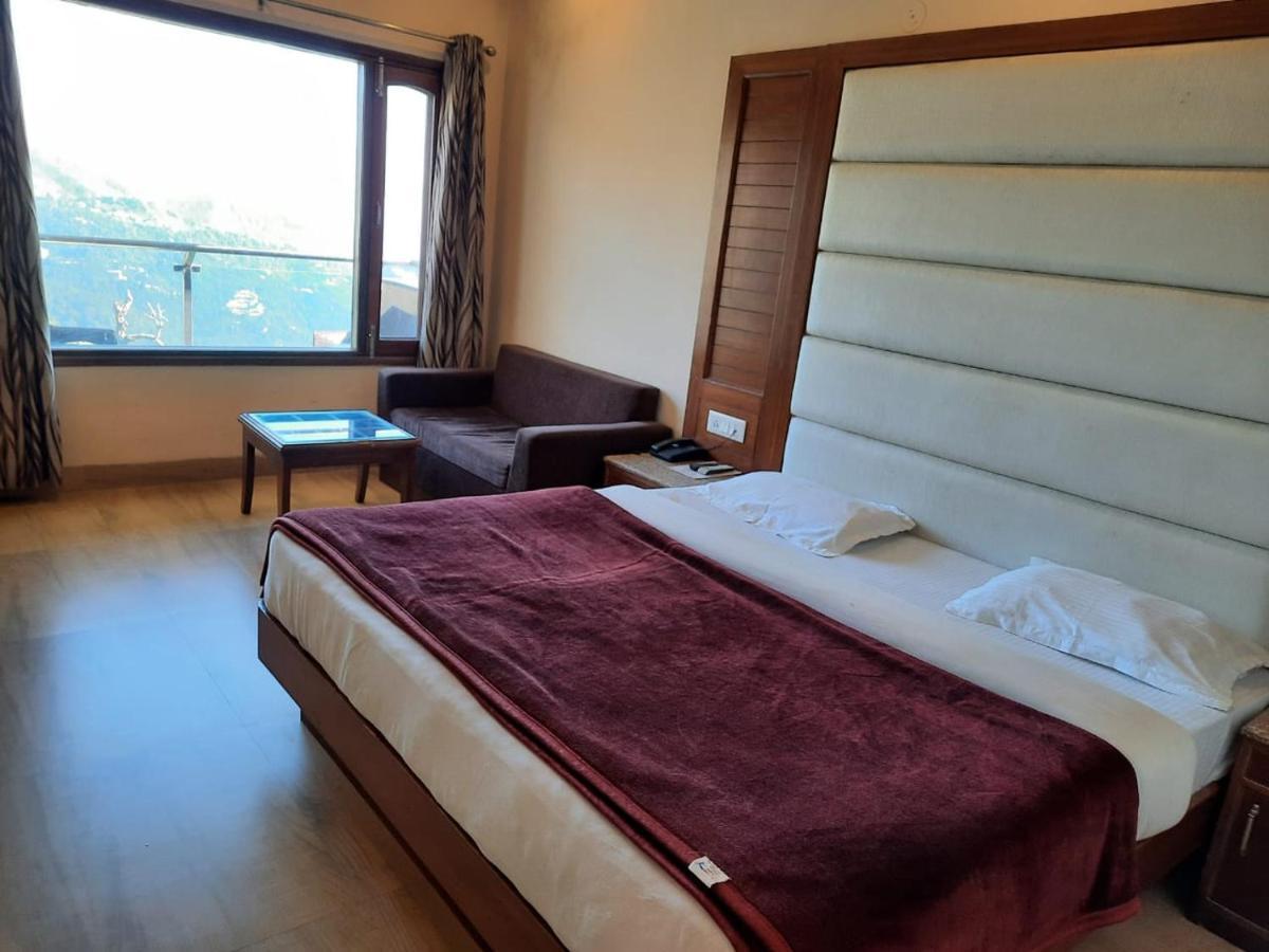 Hotel Basera 무소리에 외부 사진