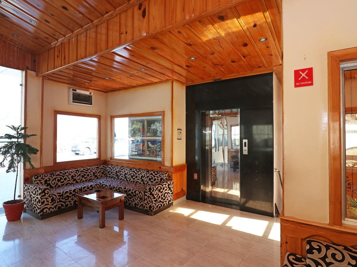 Hotel Basera 무소리에 외부 사진