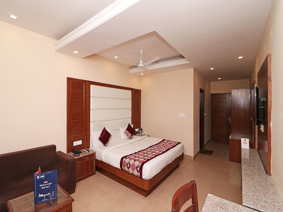 Hotel Basera 무소리에 외부 사진